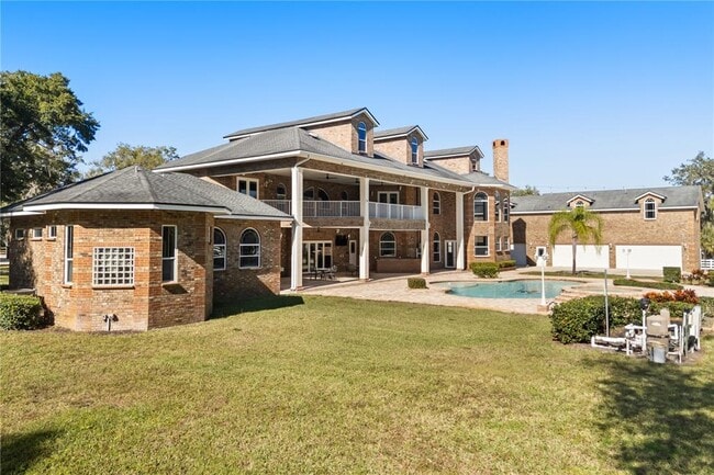 Building Photo - 1501 Lake Markham Rd