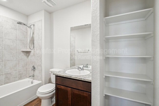 Building Photo - 15419 Puffins