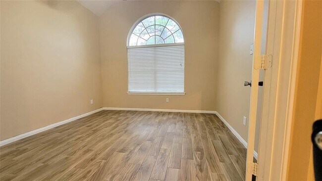 Building Photo - 14914 Appaloosa Ave