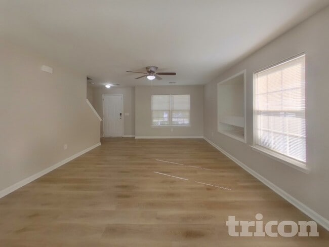 Building Photo - 258 Drooping Leaf Ln