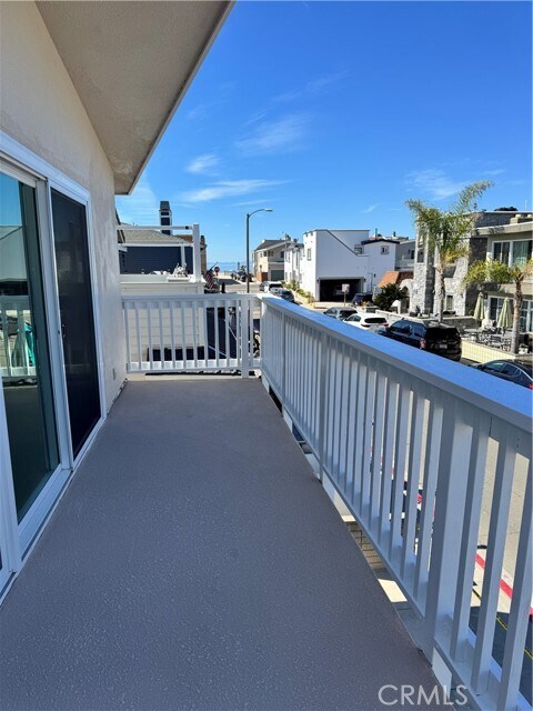 Building Photo - 122 46th St