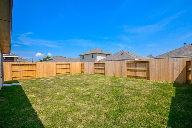 Building Photo - 4123 Saw Mill Peak Ln