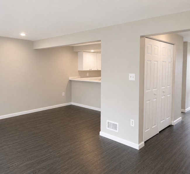 Building Photo - 7211 Branchwood Pl