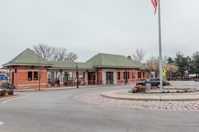 Building Photo - 30 Park Ave