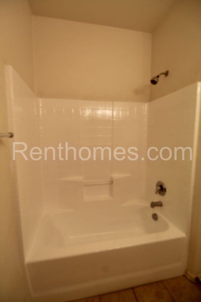 Building Photo - Torrey Highlands, 13330 Via Bellarado #2, ...