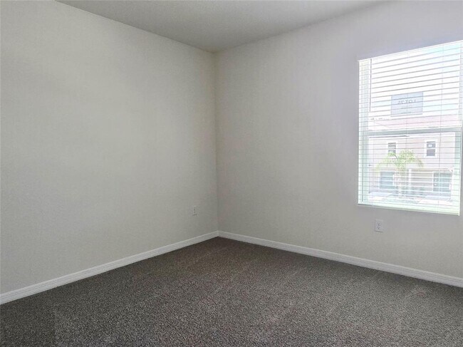 Building Photo - 2723 Golden Trout Ln