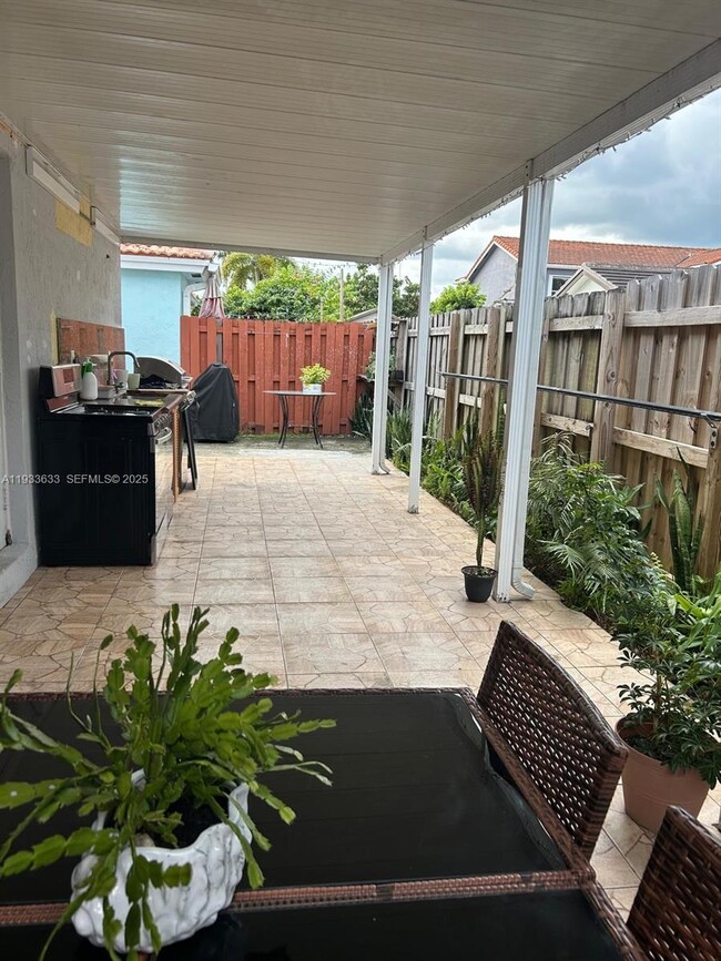 Building Photo - 14026 SW 151st Ct