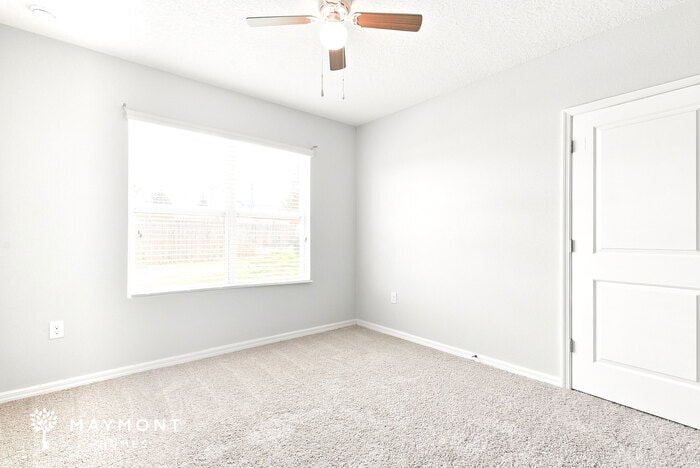 Building Photo - 35024 Sweet Leaf Ln