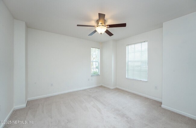 Building Photo - 10075 Gate Pkwy N