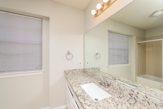 Building Photo - 5BR/2.5BA | Newly Renovated Single Family Home | Great Front and backyard | Private Pool!