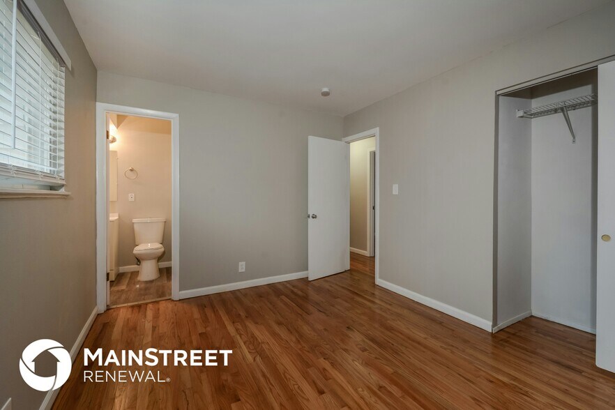 Building Photo - 1095 Humes Ln