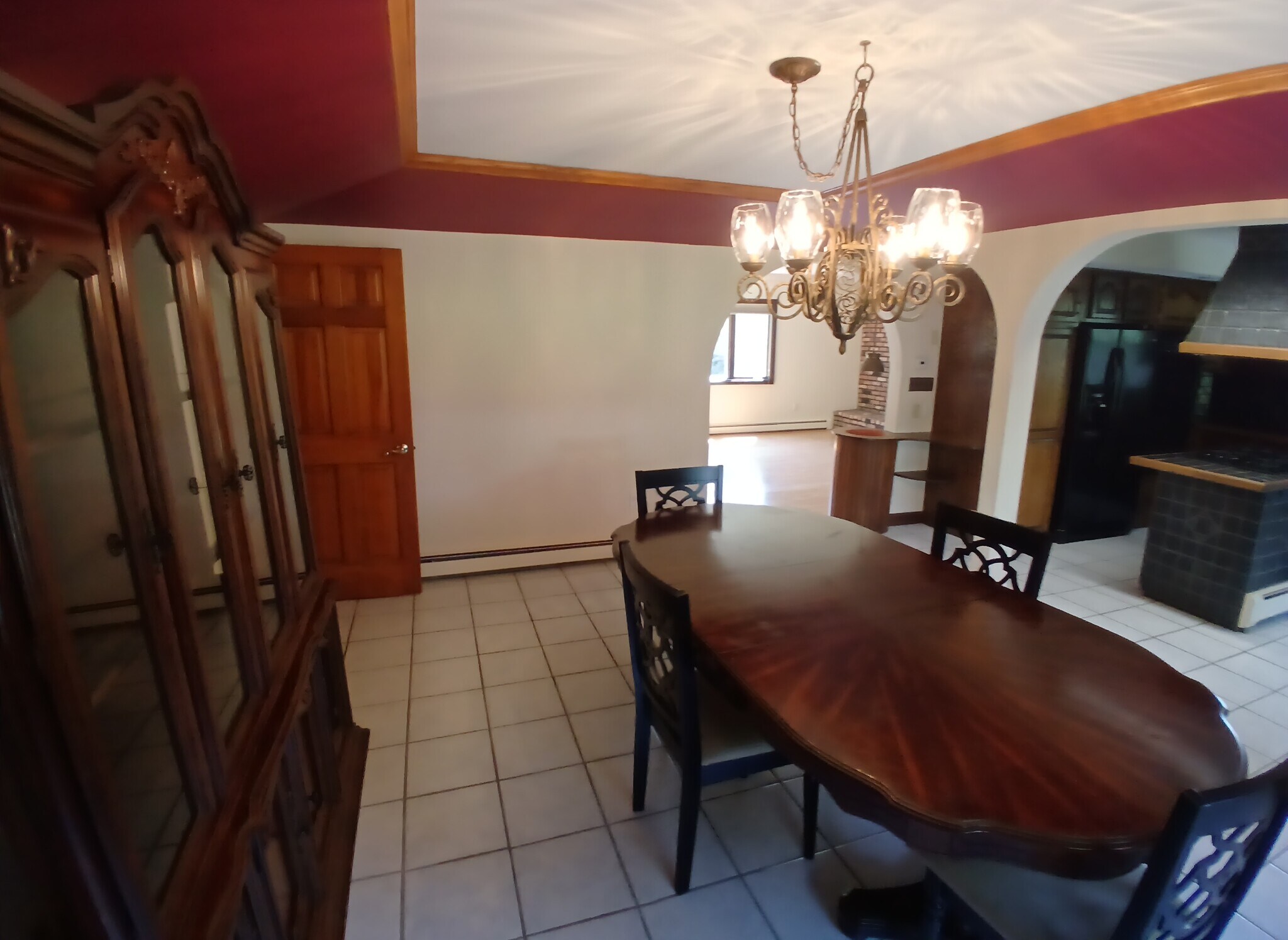 Dining Room & China Cabinet - 57 Brook St