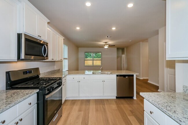 Building Photo - 420 San Miguel Crk Dr