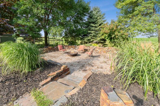 Building Photo - 725 Meyer Cir