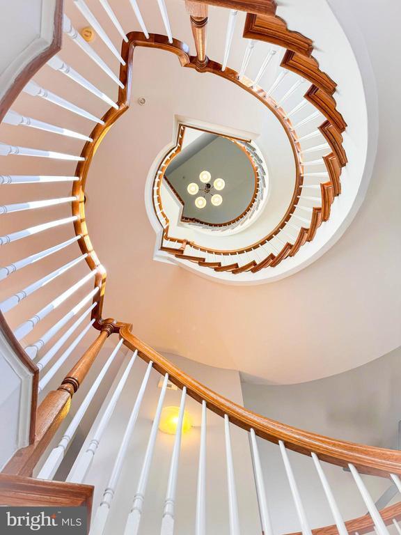 Building Photo - 7761 Legere Ct