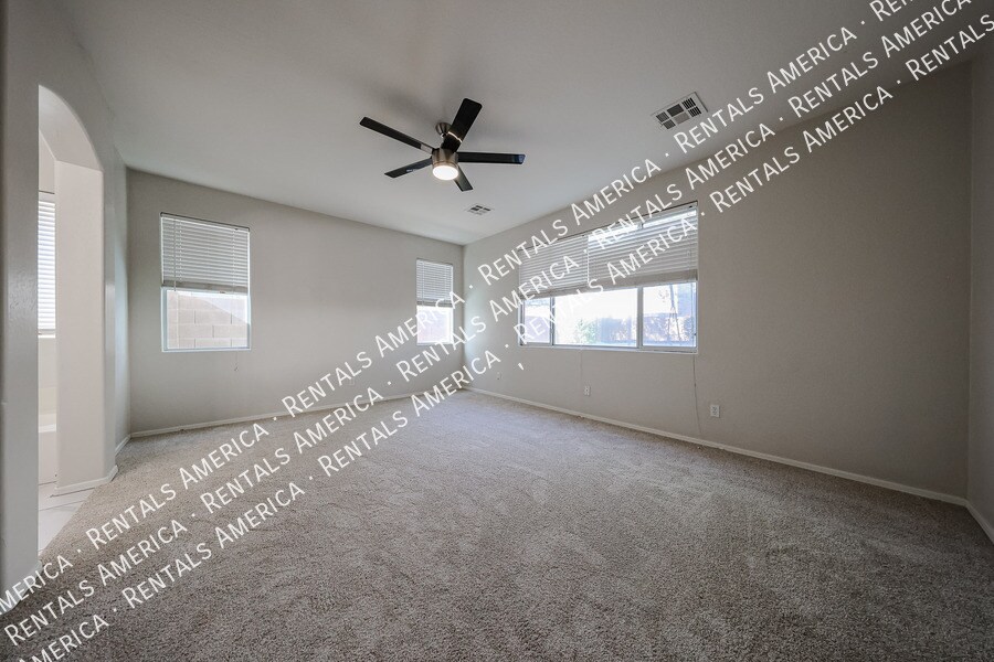 Building Photo - 44388 W Oster Dr