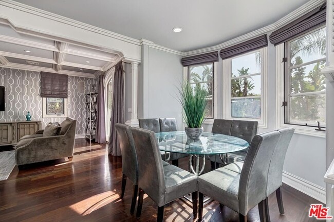 Building Photo - 6127 Rhodes Ave