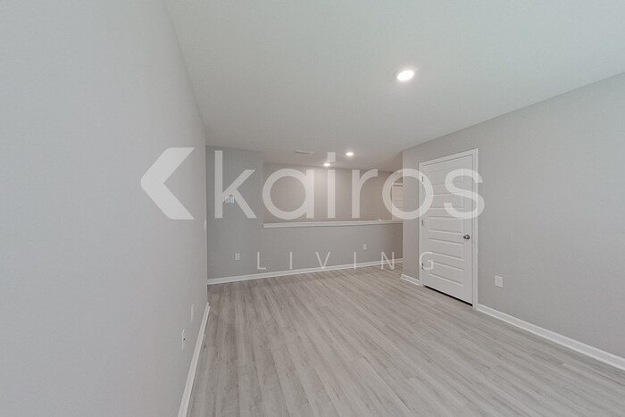 Building Photo - 4820 Malay Cir