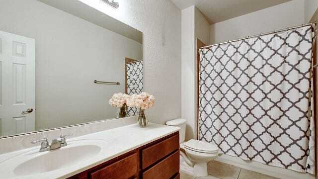 Building Photo - 26207 Lost Creek Way