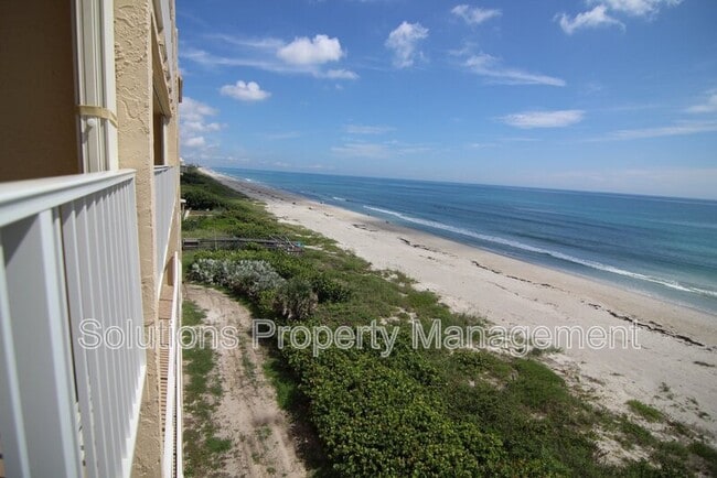 Building Photo - 1095 N Hwy A1A