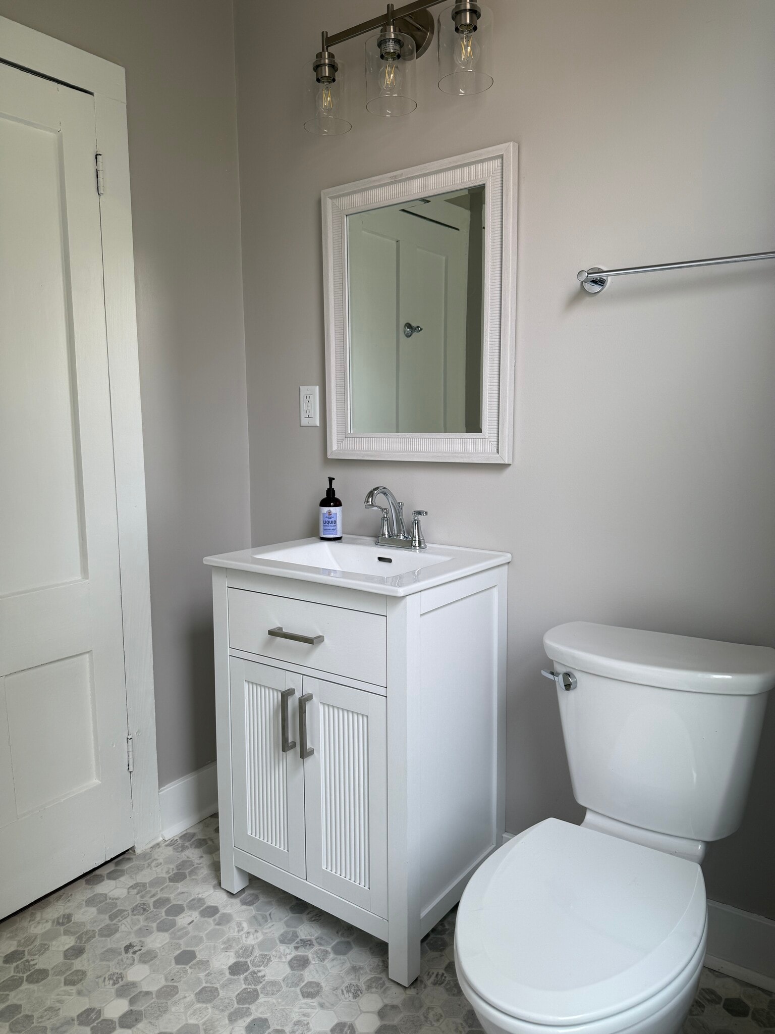 Building Photo - 262 Fond du Lac Ave