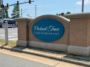 Building Photo - 301 Orchard Trace Ln
