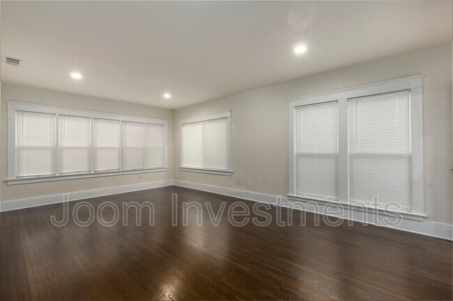 Building Photo - 912 N Stoneman Ave