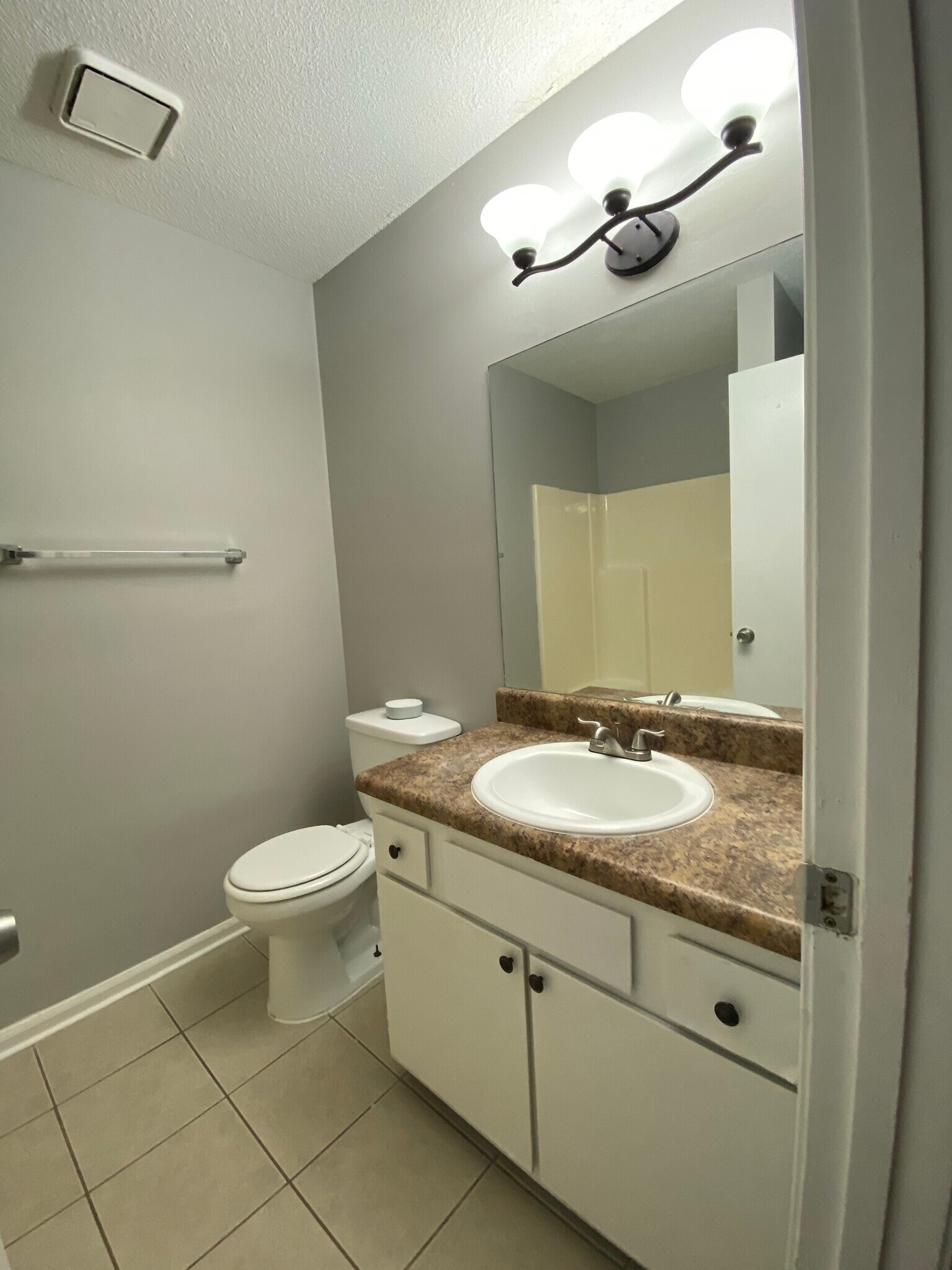 Building Photo - 5600 Windwood Rd