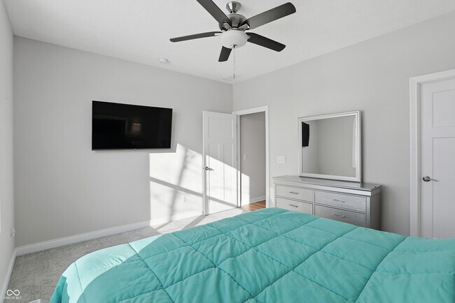 Building Photo - 16067 Loire Valley Dr