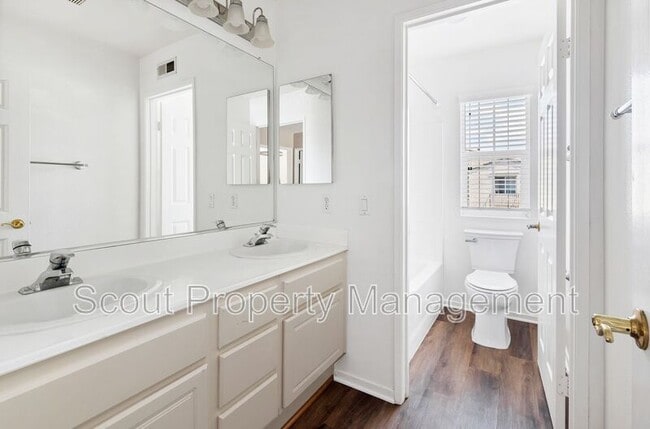 Building Photo - 44699 Springvail Ct