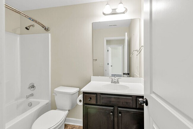 Building Photo - 507 Ginn St
