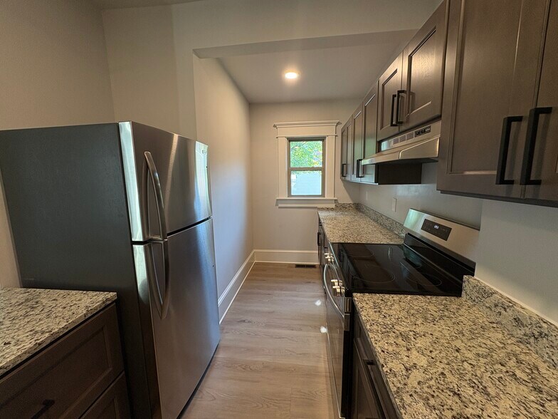 Kitchen - 67 E Maynard Ave