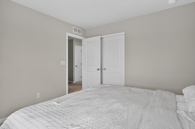 Building Photo - 360 Marlowe Ct