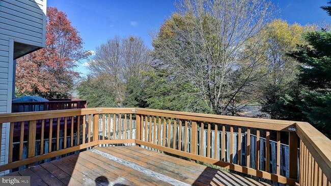 Building Photo - 6109 Jenlar Dr