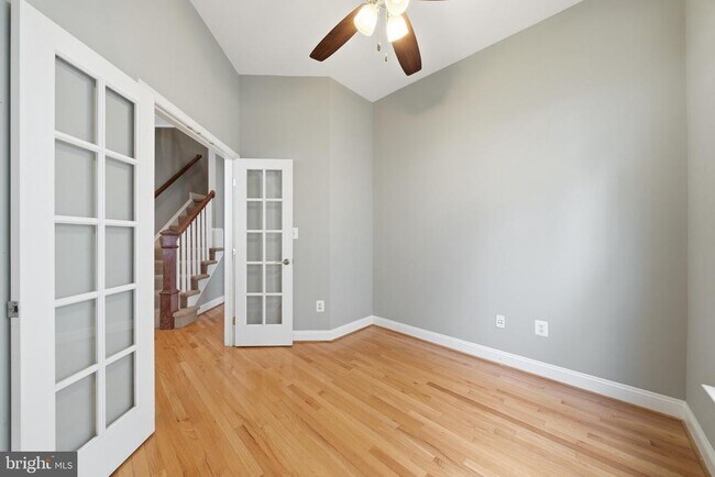 Building Photo - 13131 Clarksburg Square Rd