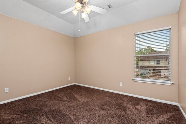 Building Photo - 19 E Twinvale Loop