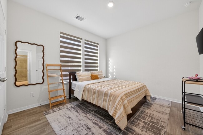 Building Photo - 5724 Texas Sage Dr