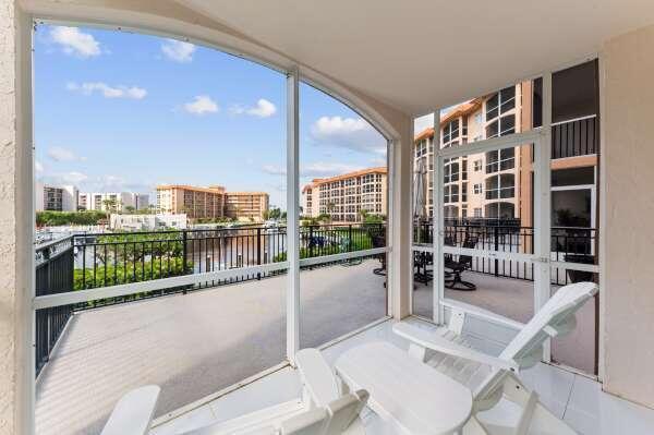 Building Photo - 2871 N Ocean Blvd