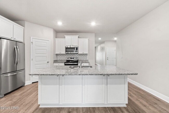 Building Photo - 397 Emerald Cove St
