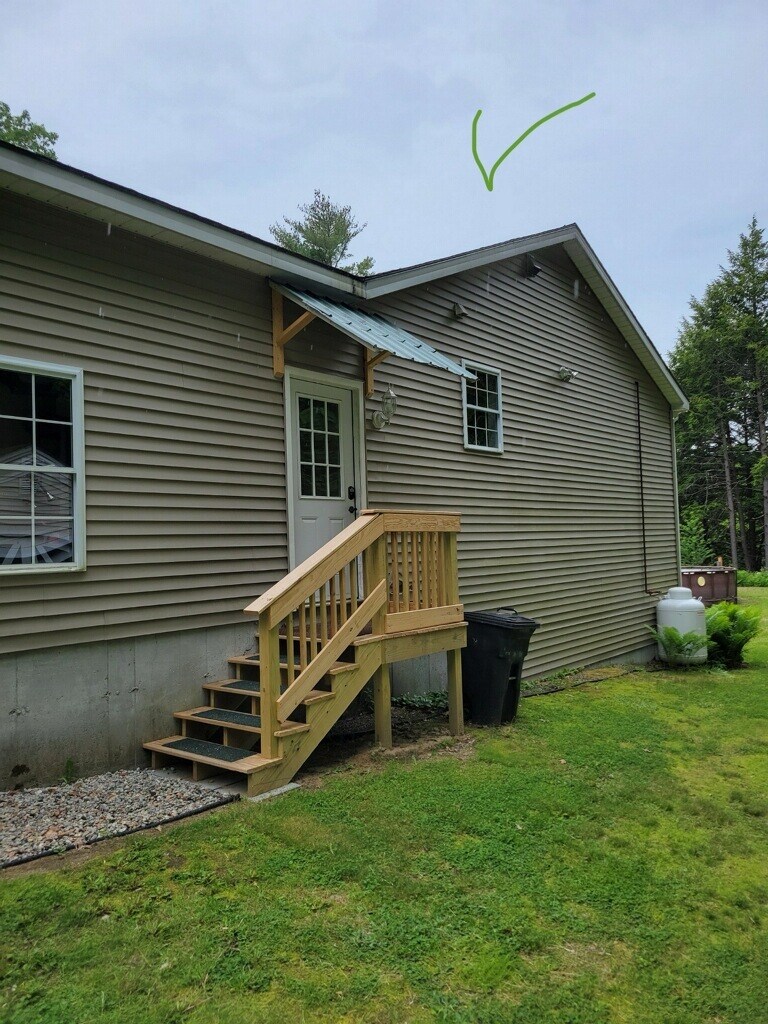Private enterance from side of house - 60 Milliken Mills Rd