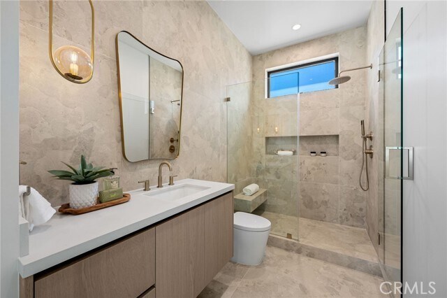 Building Photo - 16728 Morrison St