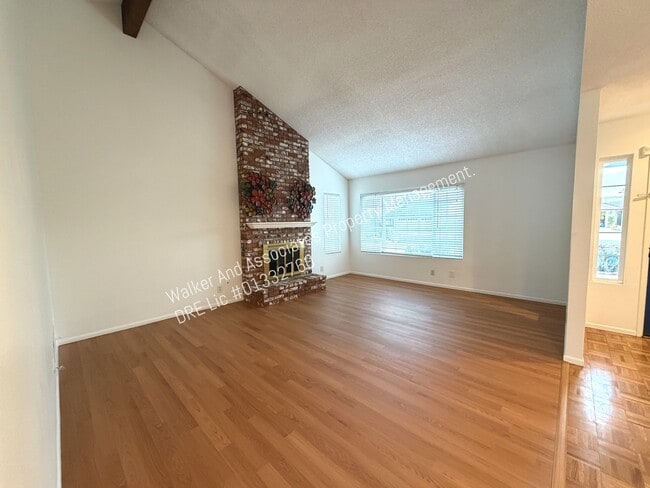 Building Photo - 4445 Via Santa Maria