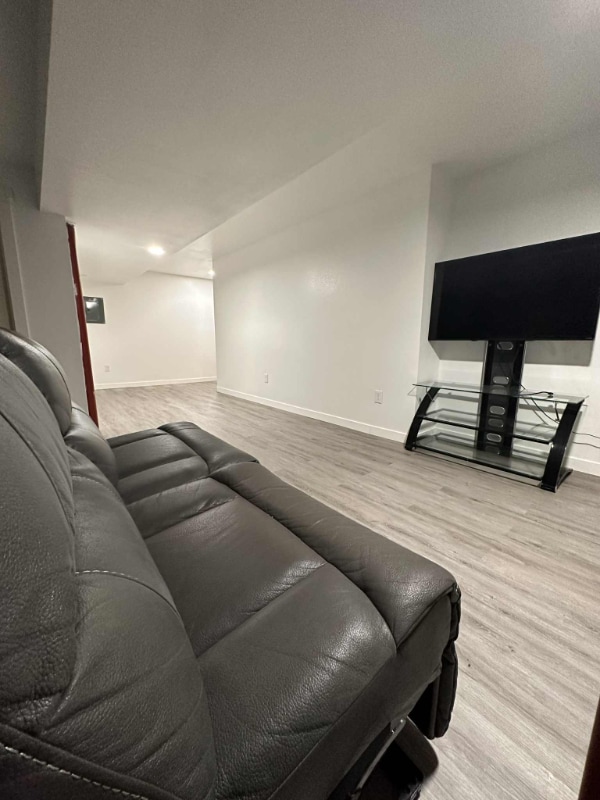 Building Photo - 11610 Cranston Dr