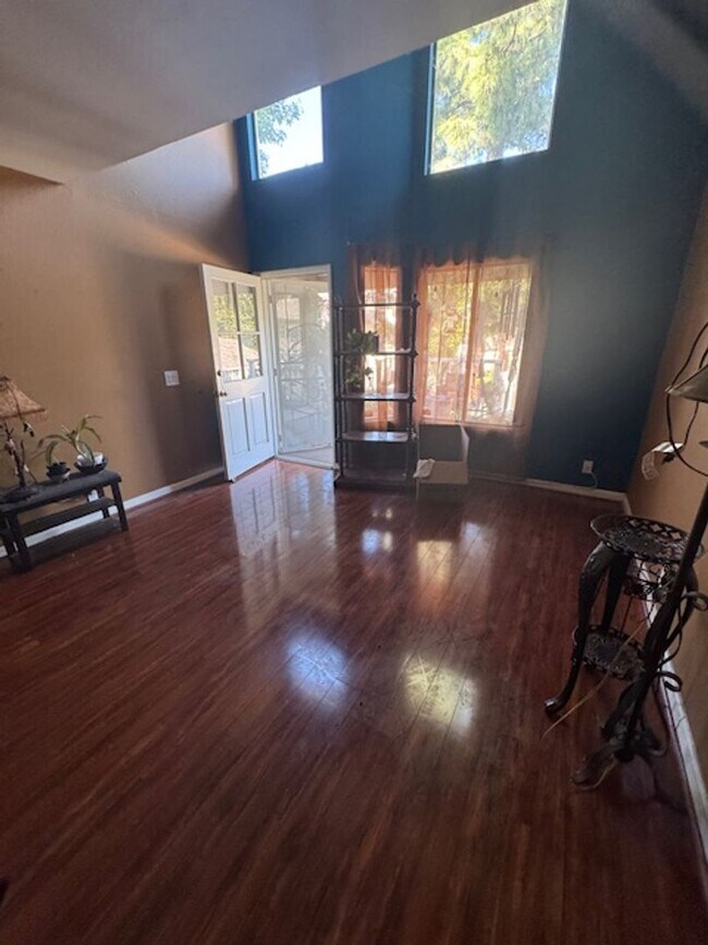 Building Photo - 12572 Fieldstone Ln