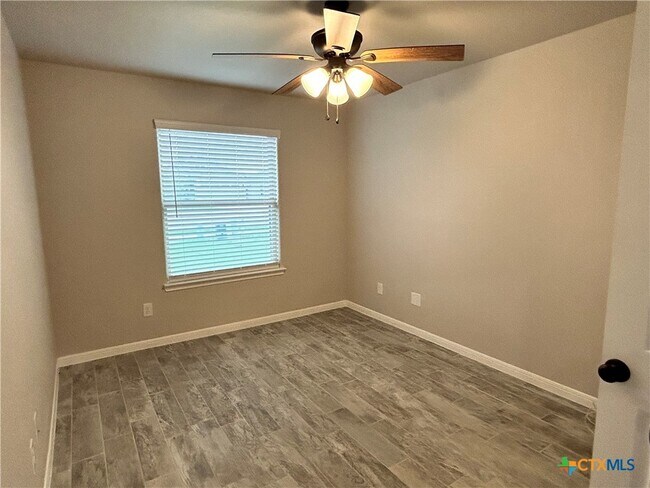 Building Photo - 1614 Curlew Ln