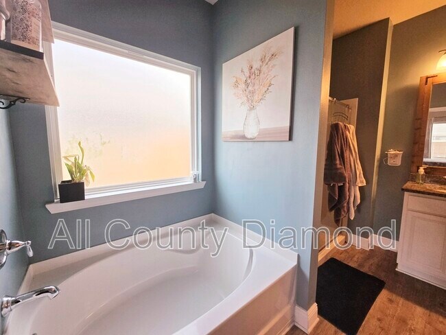 Building Photo - 103 Redfish Way