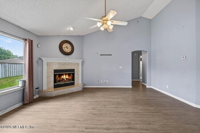 Building Photo - 10842 Lydia Estates Dr