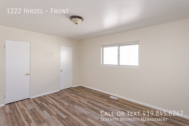 Building Photo - 1222 Hirzel-Front