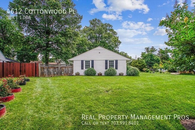 Building Photo - 4612 Cottonwood Pl