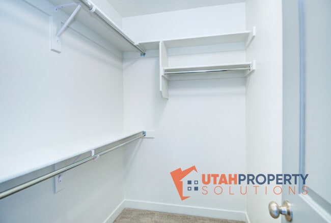Building Photo - 427 S 960 W